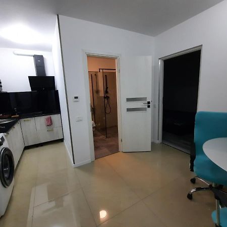 Appartement House Side By Side à Braşov Extérieur photo
