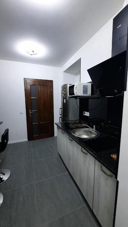 Appartement House Side By Side à Braşov Extérieur photo